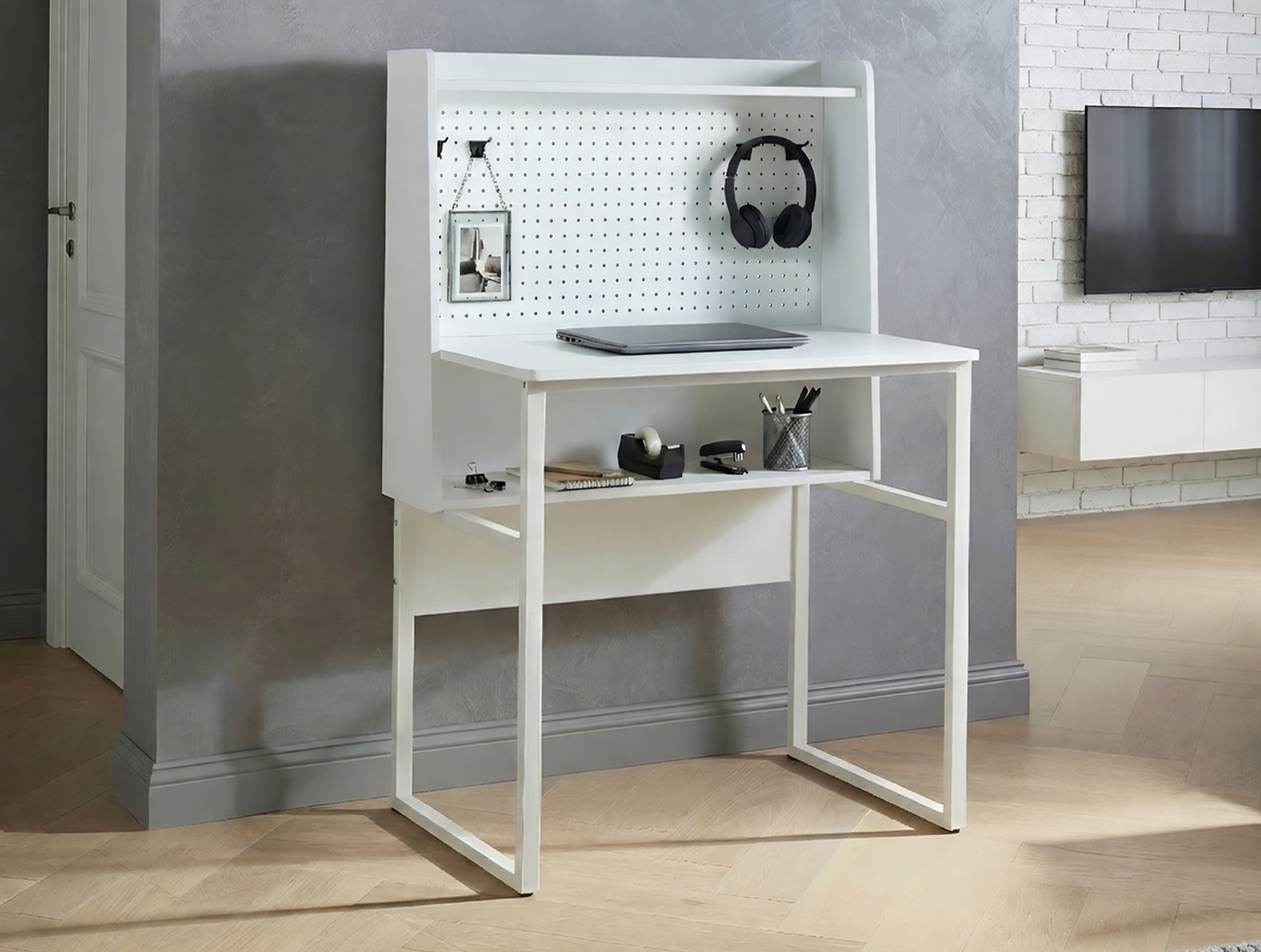 Darbo stalas Berwyn 3304 (Balta)