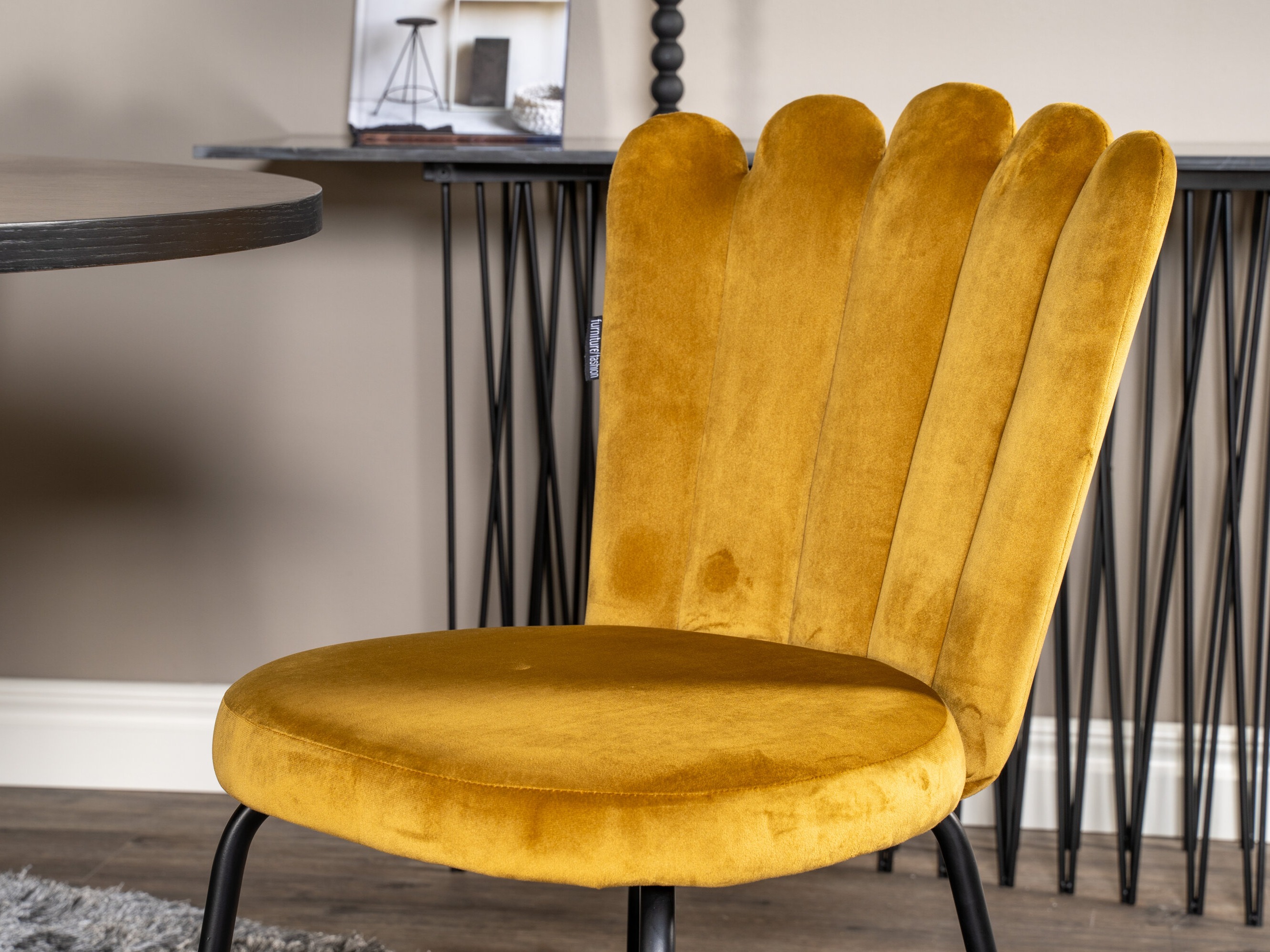 Valgomojo komplektas Dallas 316 (Geltona + Juoda)