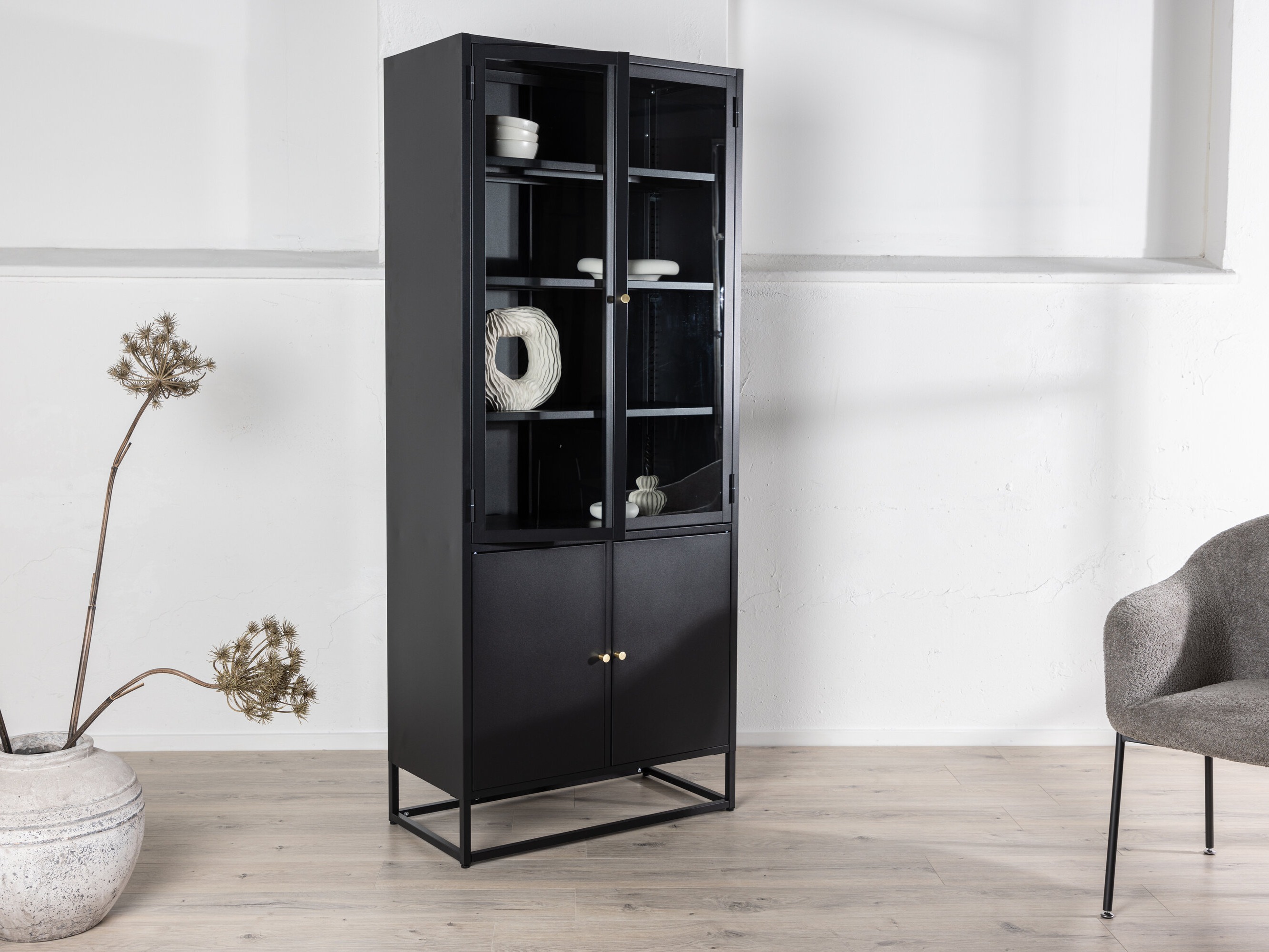 Lentyna Evasevu 102 (Juoda)