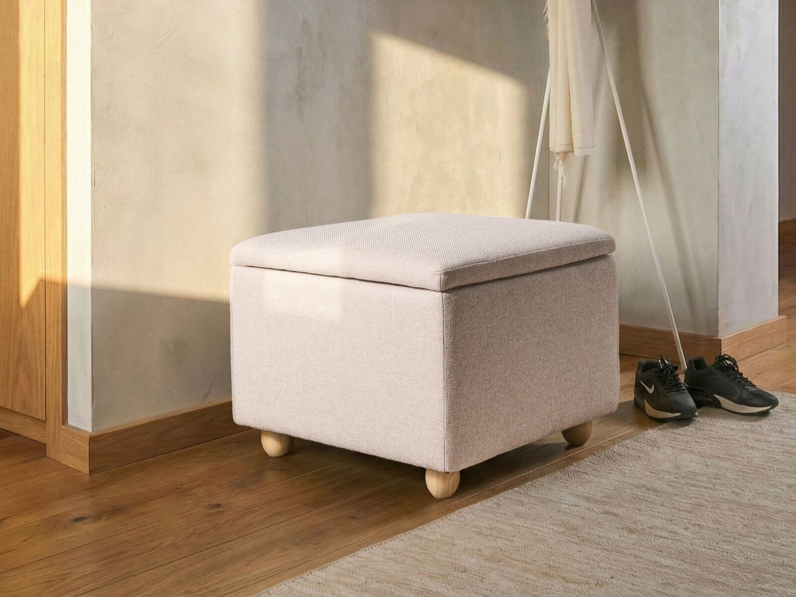 Pufas Berwyn 3316 (Smėlinė)