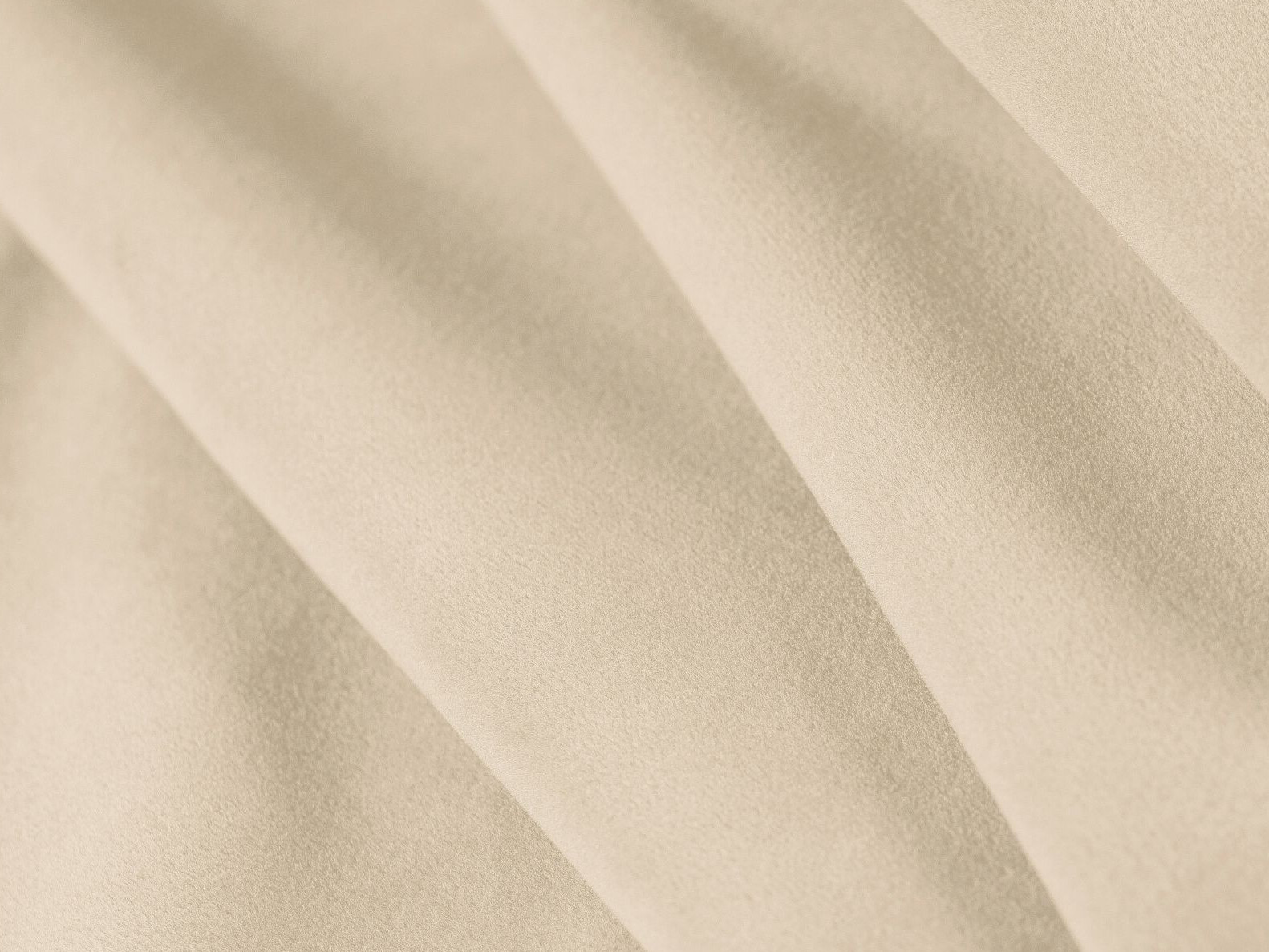 Lova Beckley 359 (Magic Velvet 2256)