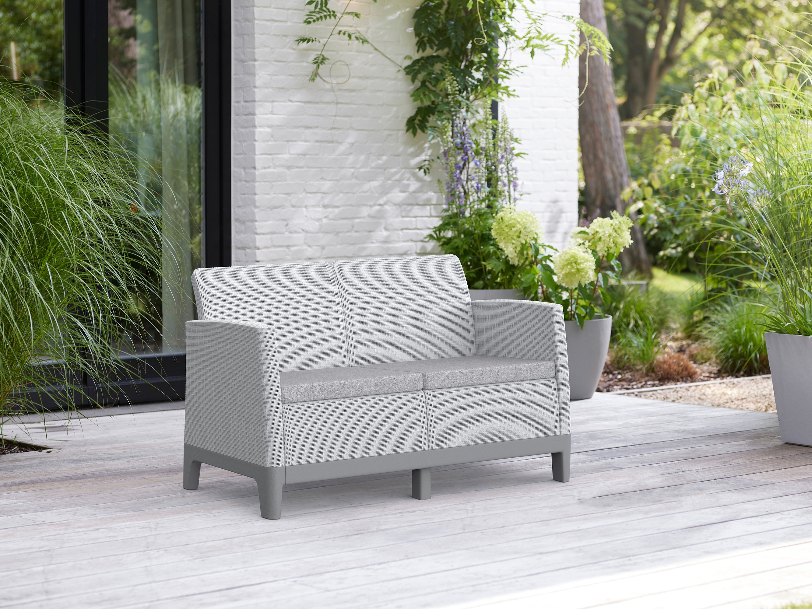 Lauko sofa Forney 130