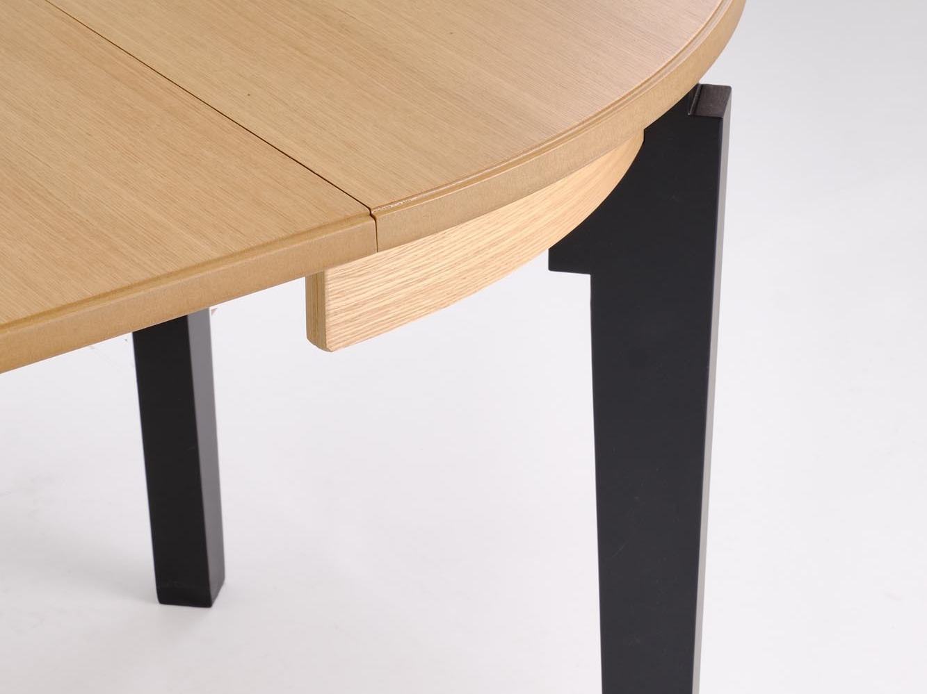 Stalas Houston 785 (Ąžuolas + Juoda)