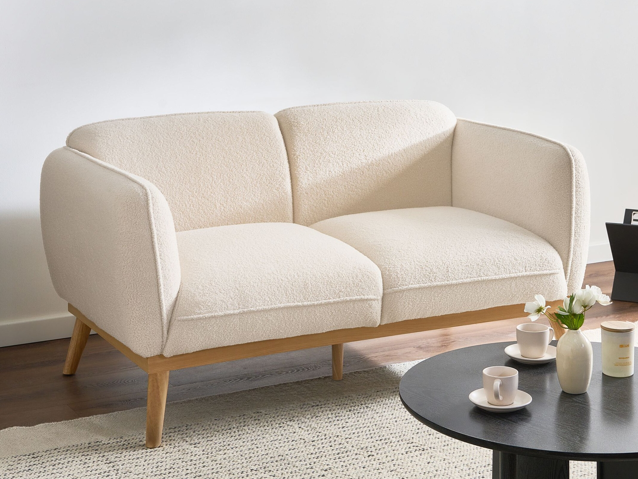 Sofa Berwyn 3342 (Šviesi smėlinė)