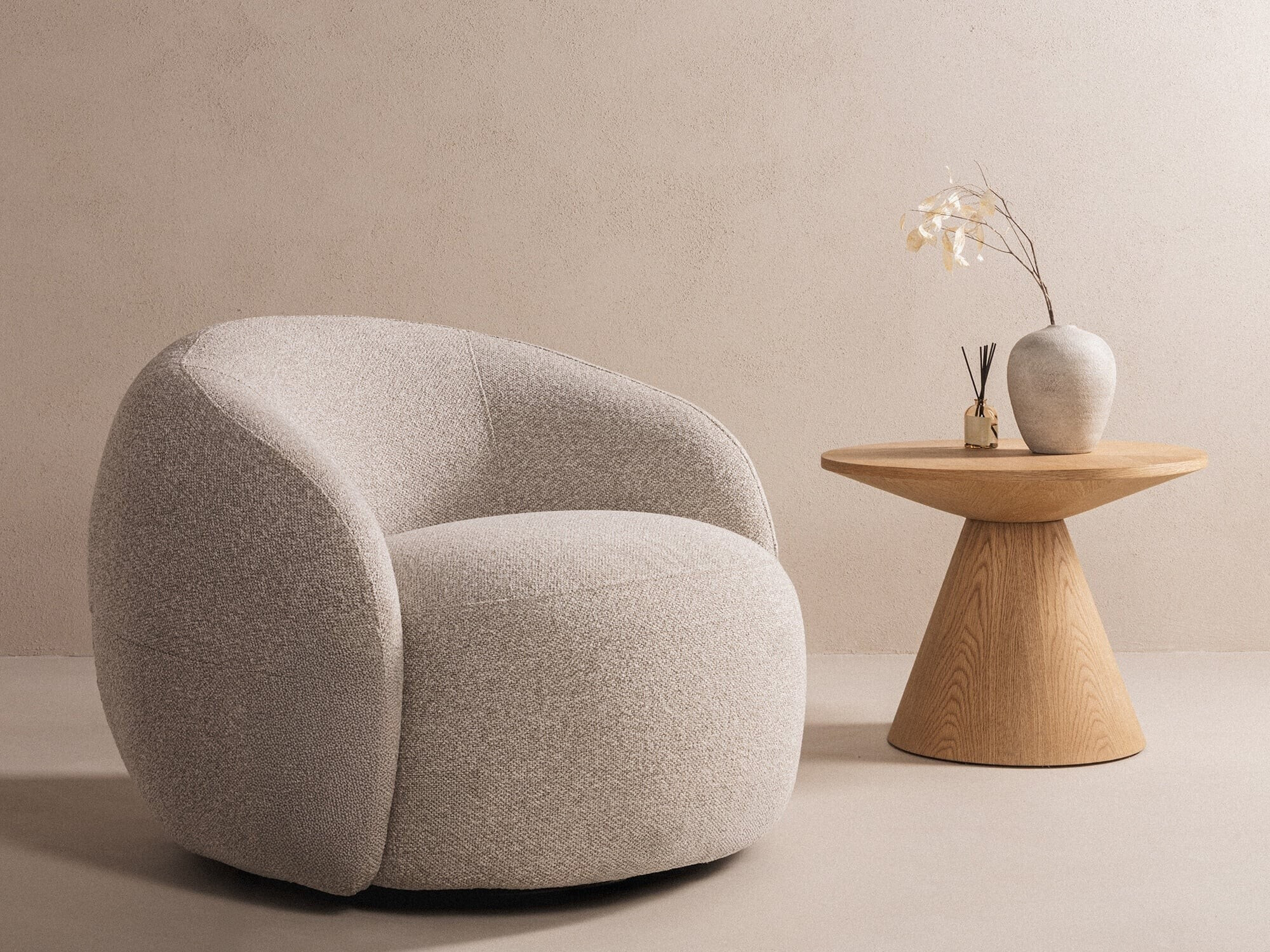 Fotelis Burleson 810 (Kreminė)