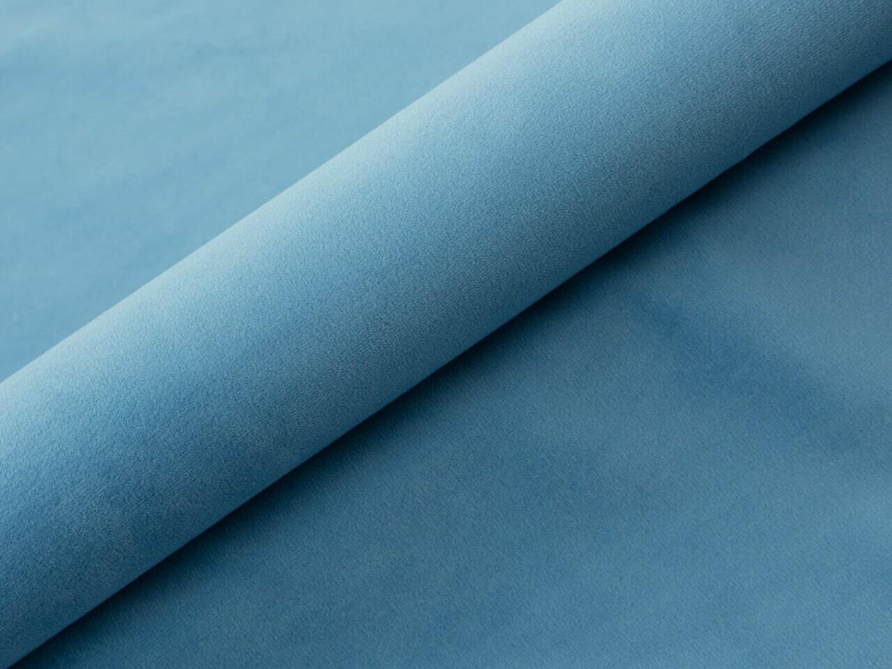 Lova Franklin 230 (Magic Velvet 2260)