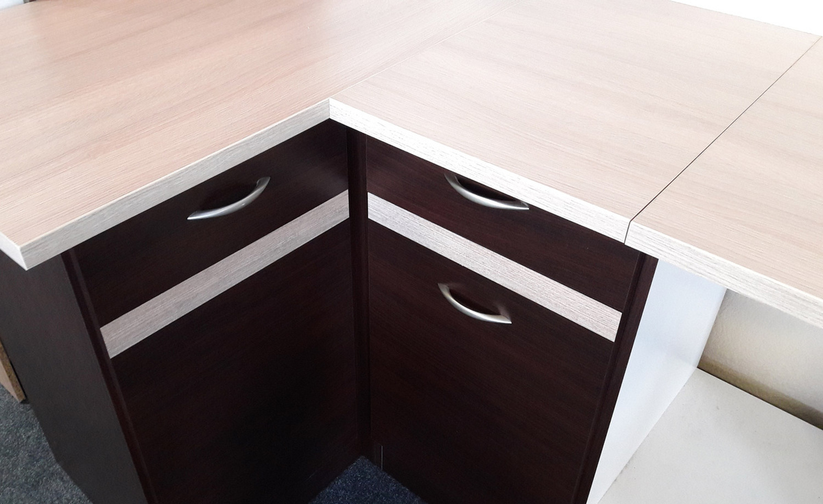 Modulinė kampinė spintelė Eli Dark 108